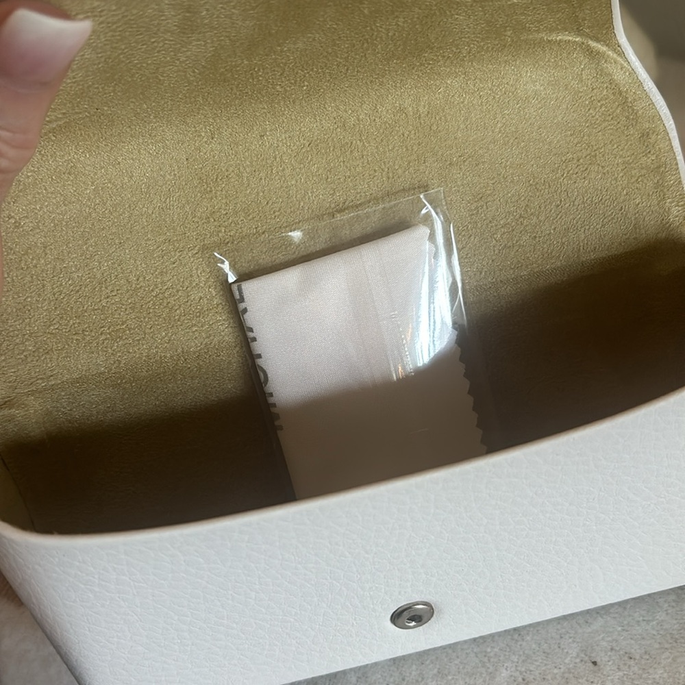 Michael Kors Sunglasses - Picture 8 of 9